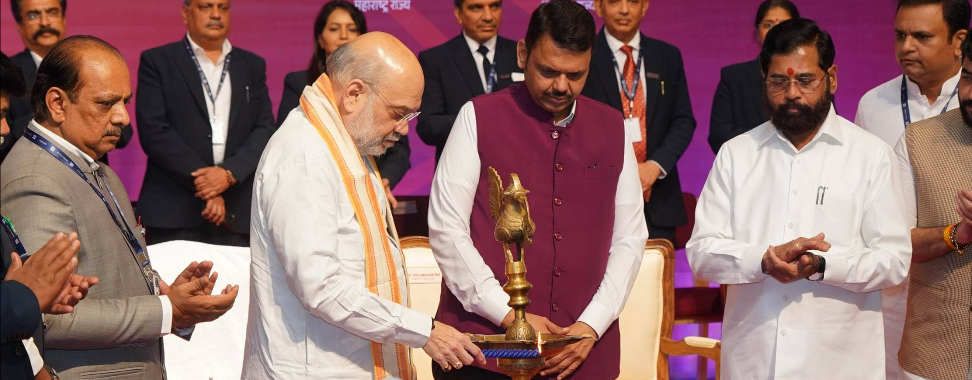 Lighting of the lamp by Shri. Amit Shah